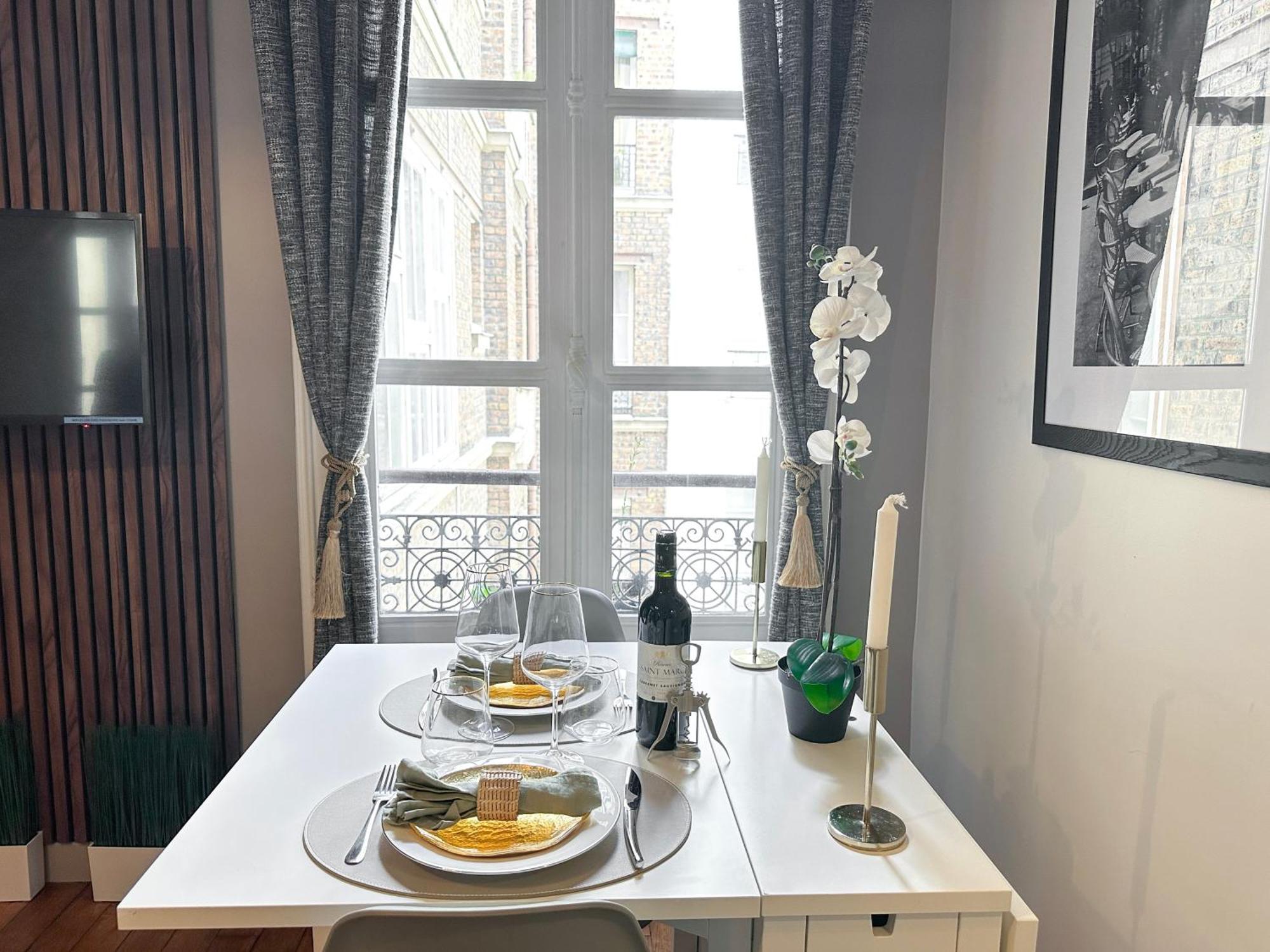 Unique Flat Near Louvre & Palais Royal Apartment Paris Exterior photo