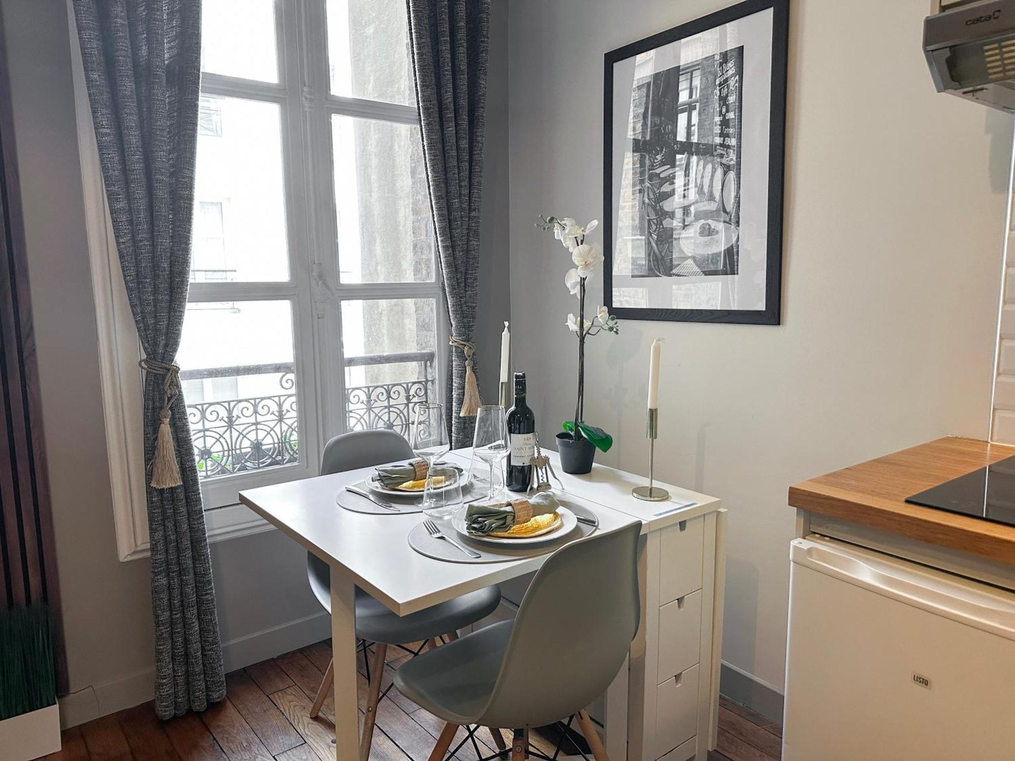 Unique Flat Near Louvre & Palais Royal Apartment Paris Exterior photo